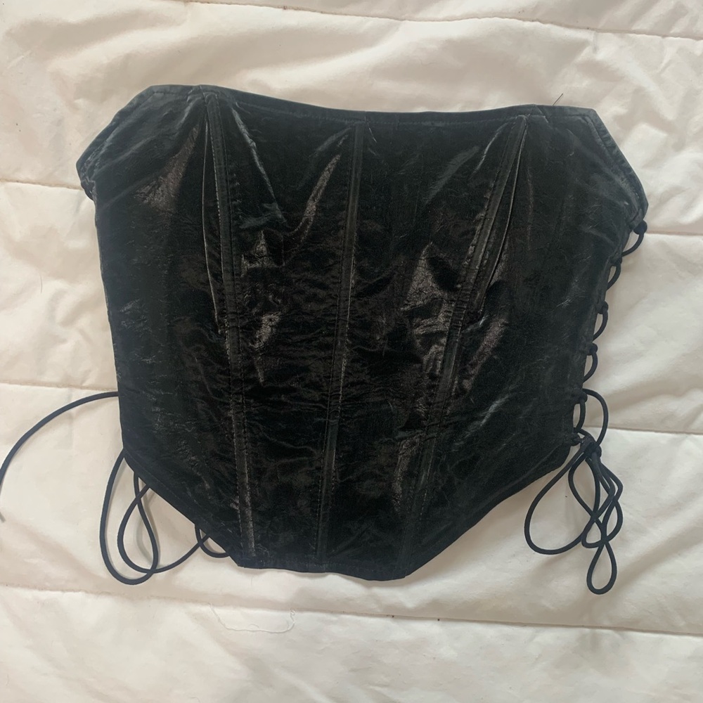 Tiger Mist Black Velvet Crop Top